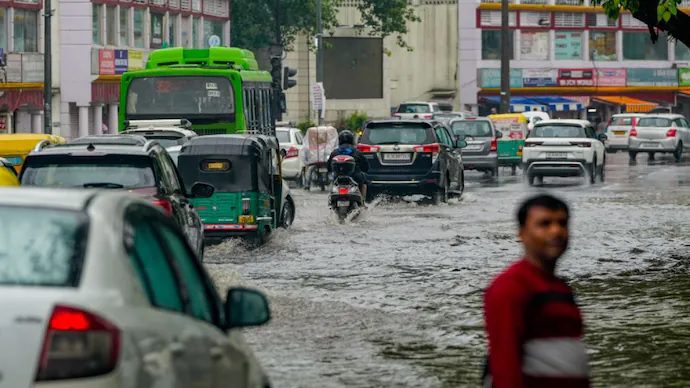 Weather Update - भीषण गर्मी से तपता उत्तर भारत, बारिश से डूबे दक्षिण और पूर्वोत्तर राज्य