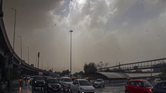 Rain Alert 2025: Delhi, Mumbai, Rajasthan, Bihar में Monsoon Storm की दस्तक, जानें किसे मिलेगी राहत